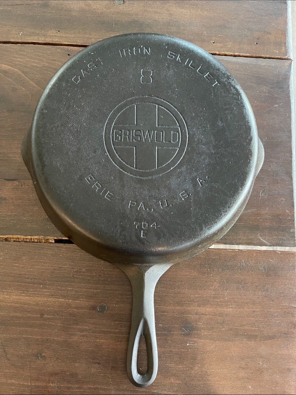 Antique #8 Griswold Cast Iron Skillet Block Logo